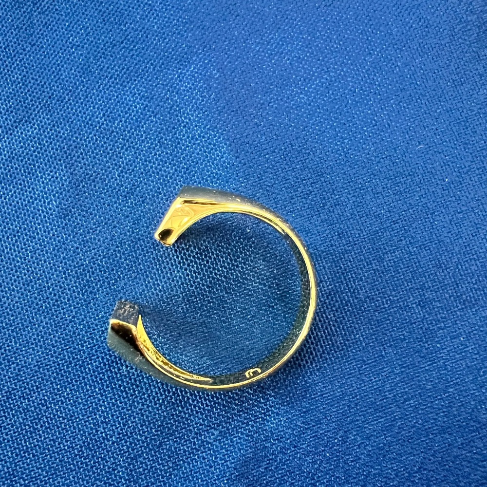 Uncommon James Ring. Size 8.